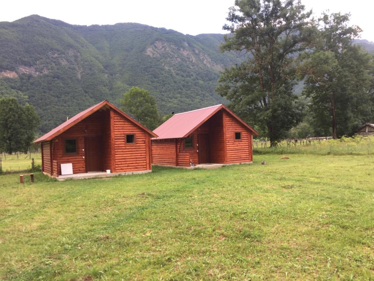 Bungalows-Oaza Vusanje Bagian luar foto