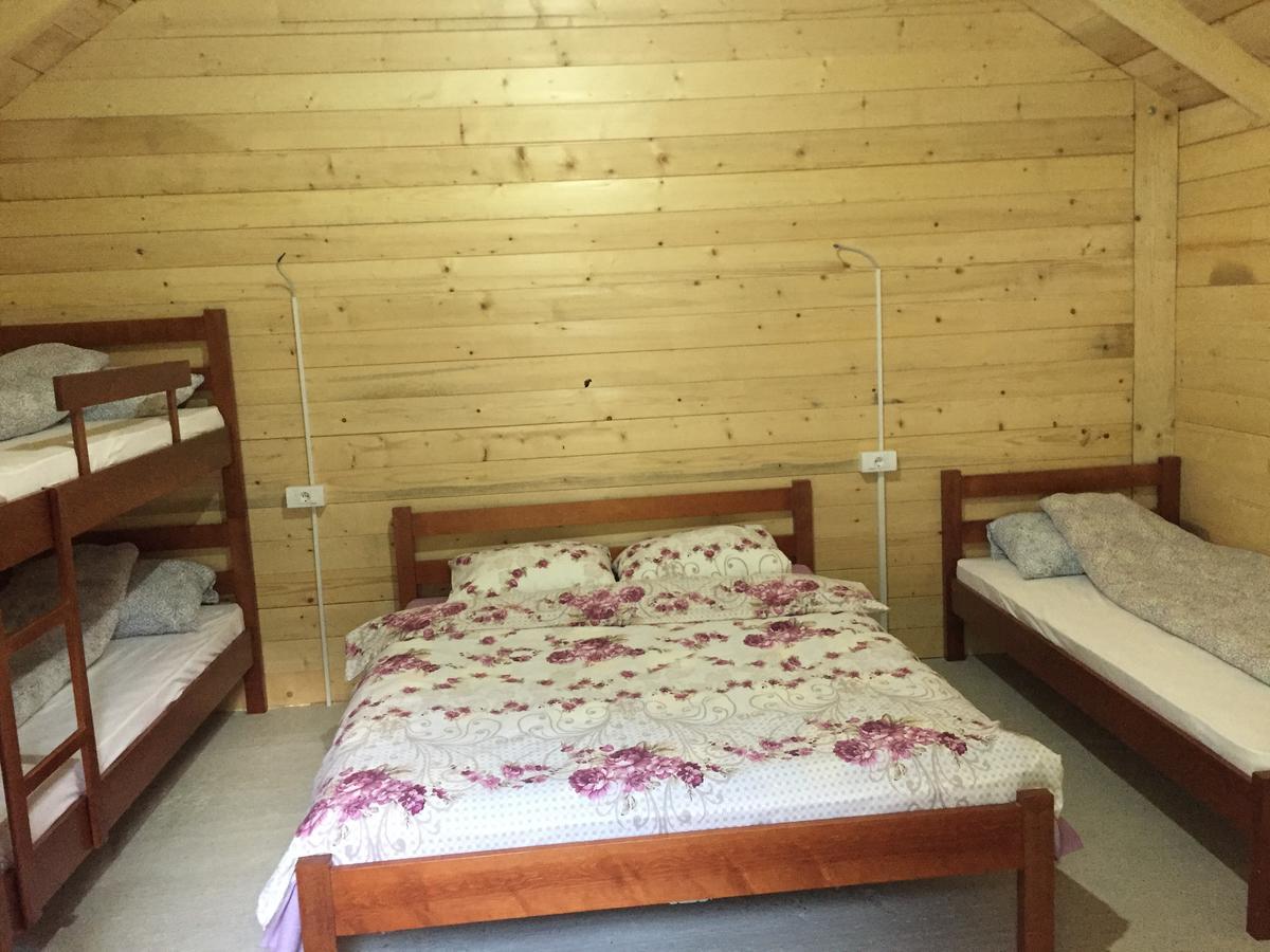 Bungalows-Oaza Vusanje Bagian luar foto