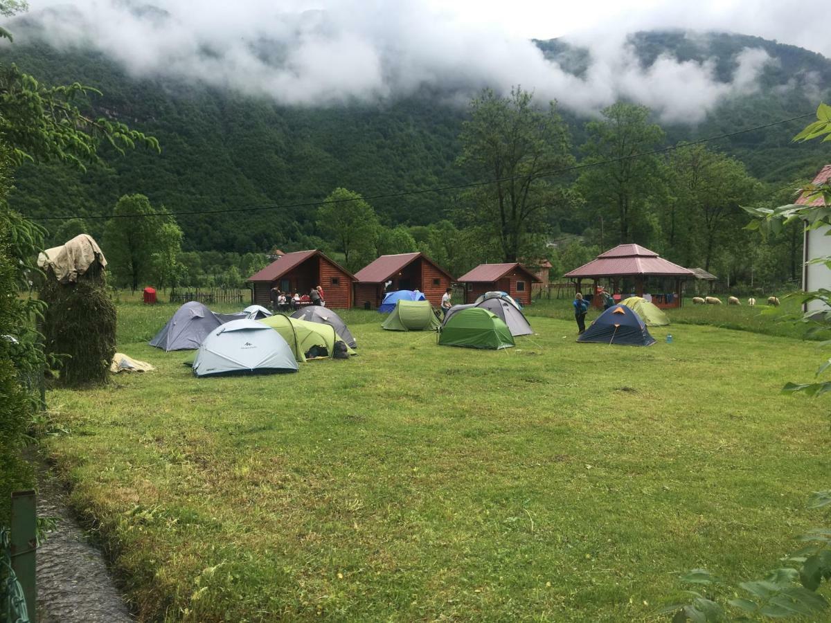 Bungalows-Oaza Vusanje Bagian luar foto